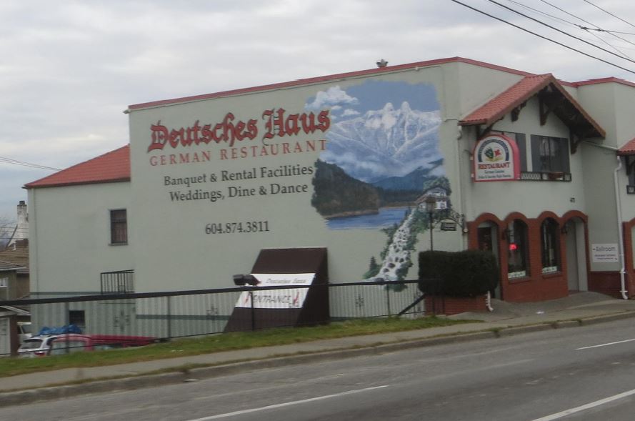 Deutsches Haus, photo from the city's open data